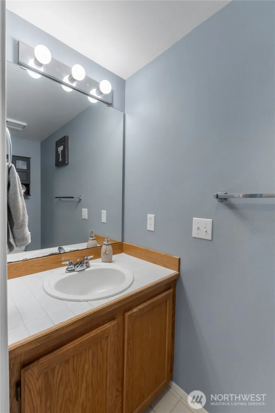 23501 112th Avenue SE #M102, Kent, WA 98031