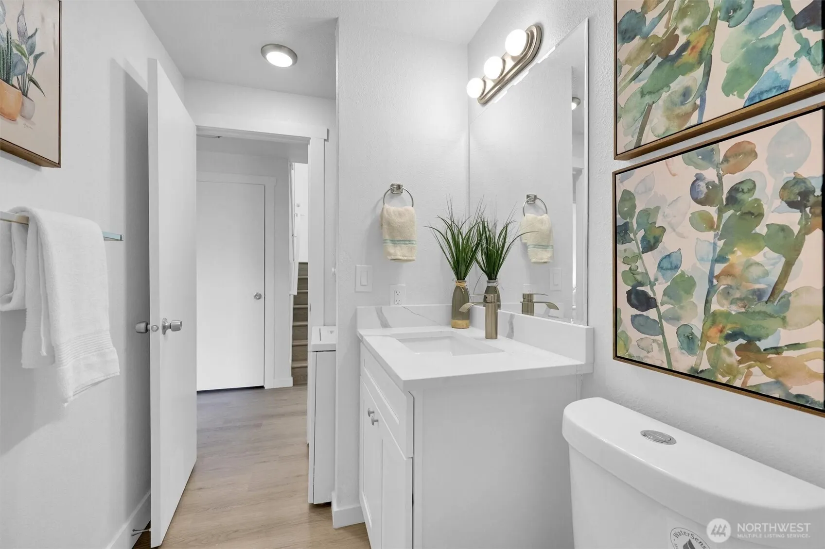 1313 W James Street #9, Kent, WA 98032