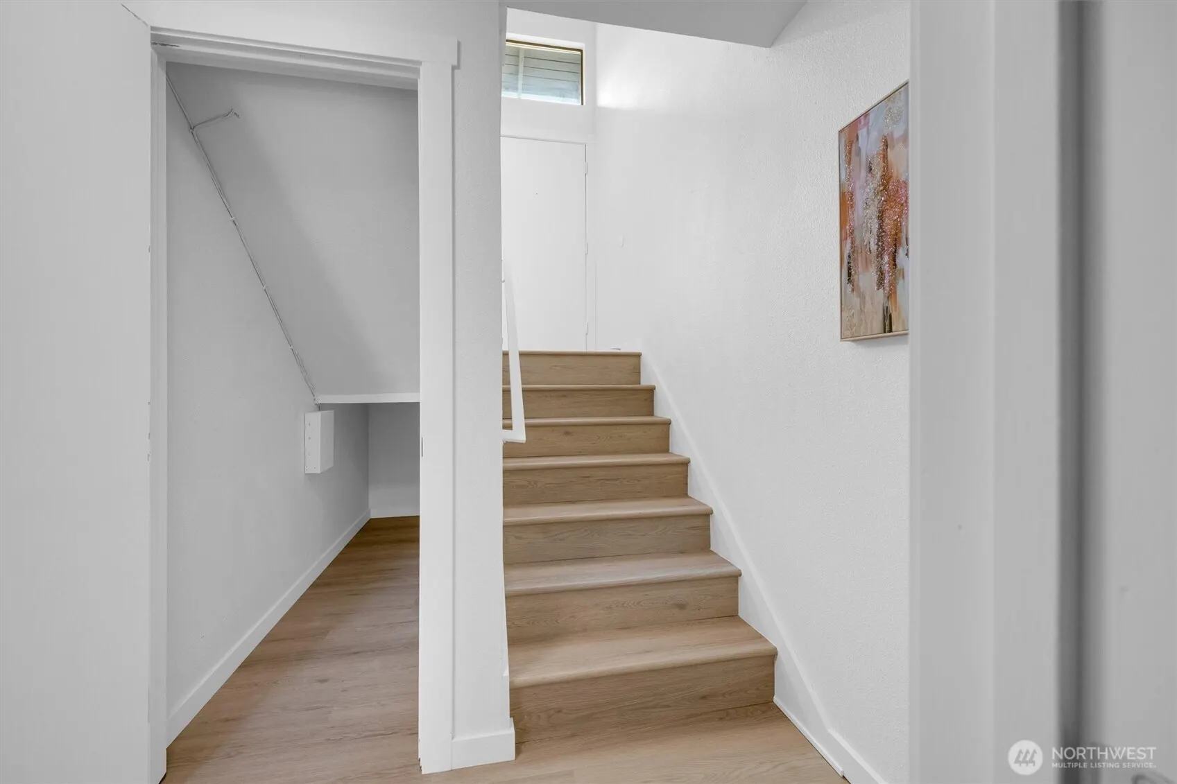 1313 W James Street #9, Kent, WA 98032