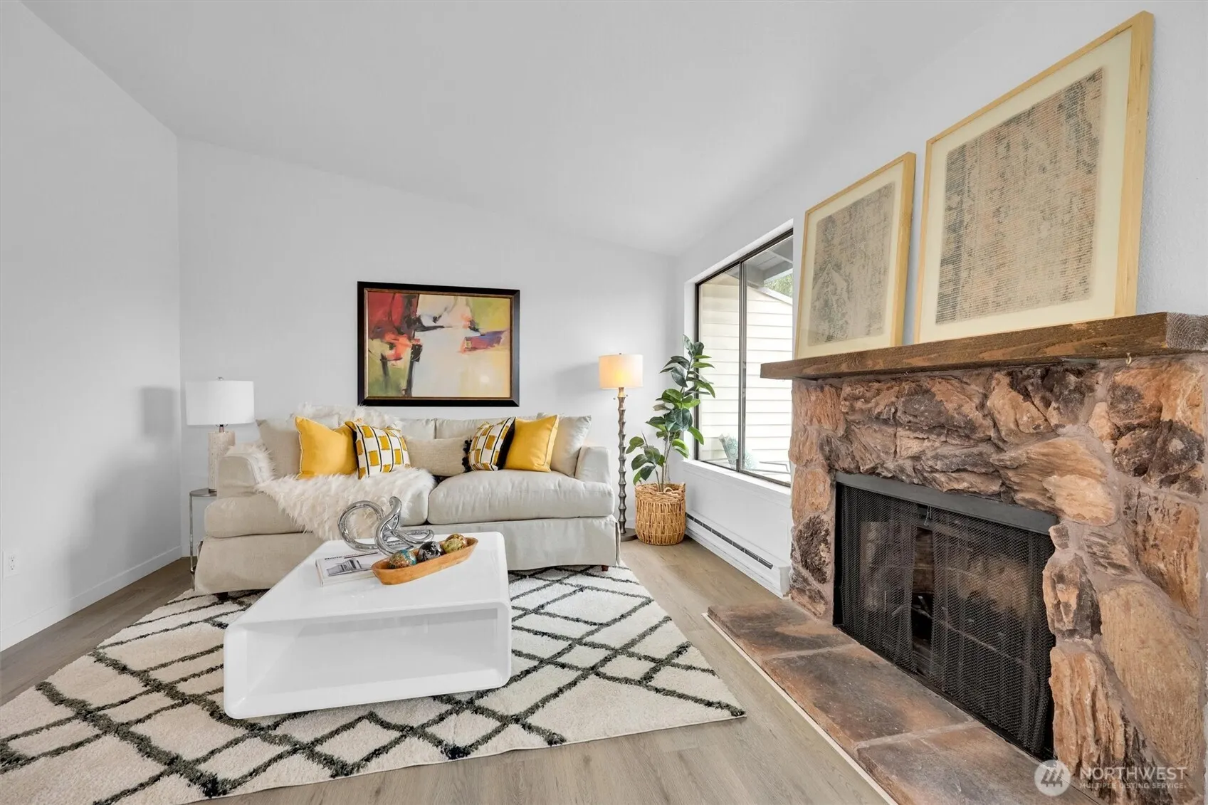 1313 W James Street #9, Kent, WA 98032