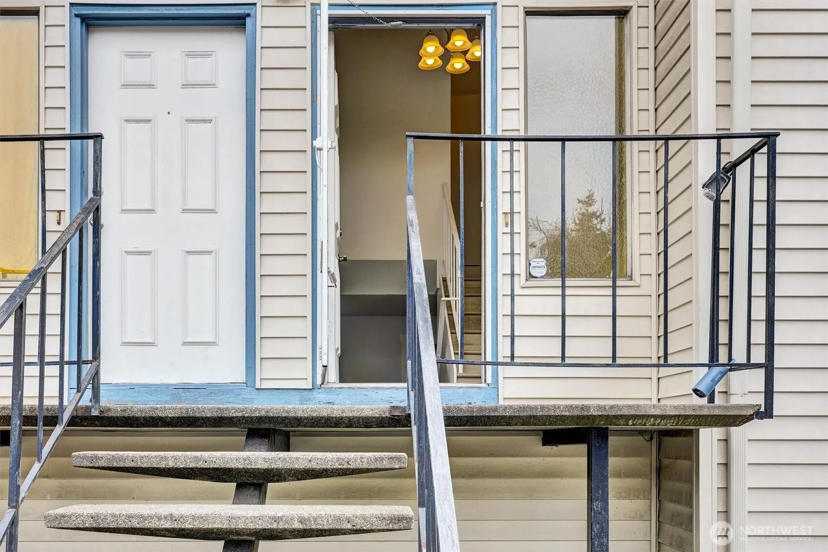 1313 W James Street #9, Kent, WA 98032