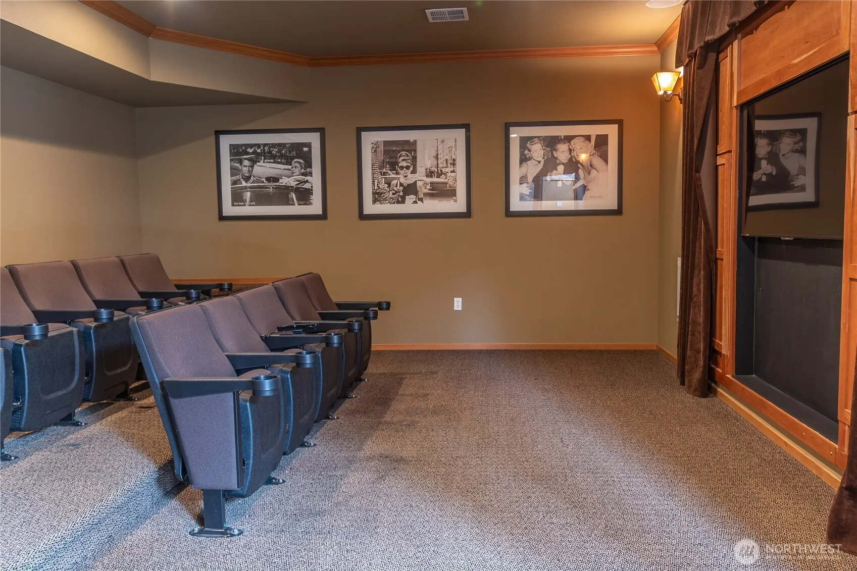 15026 40th Avenue W #2-401, Lynnwood, WA 98087