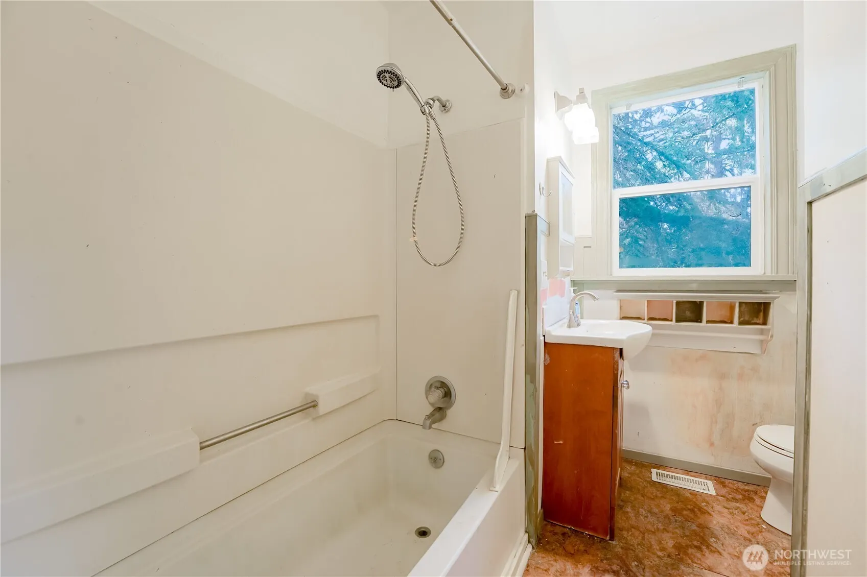 11027 Alton Avenue NE, Seattle, WA 98125