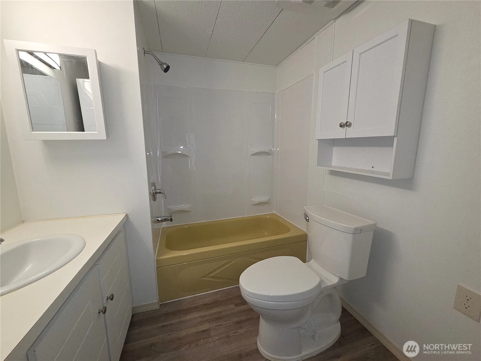 5220 176th Street SW #8, Lynnwood, WA 98037
