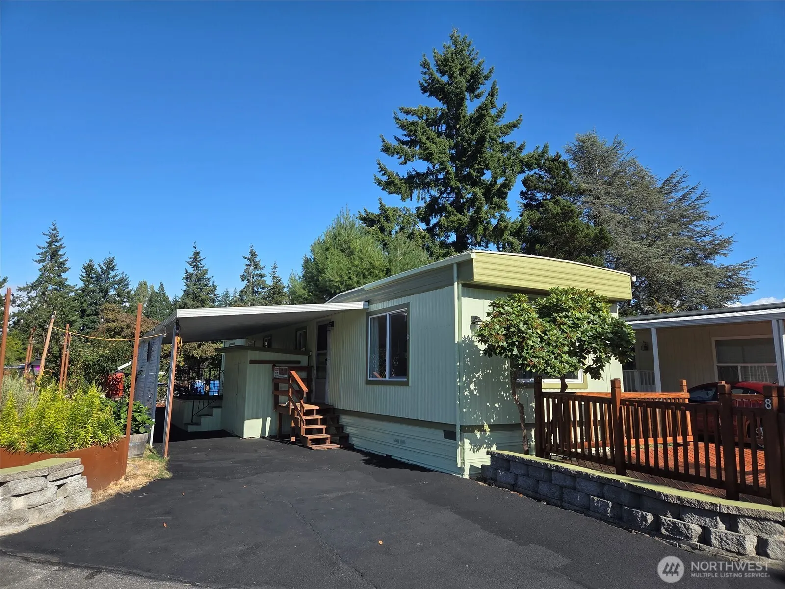 5220 176th Street SW #8, Lynnwood, WA 98037