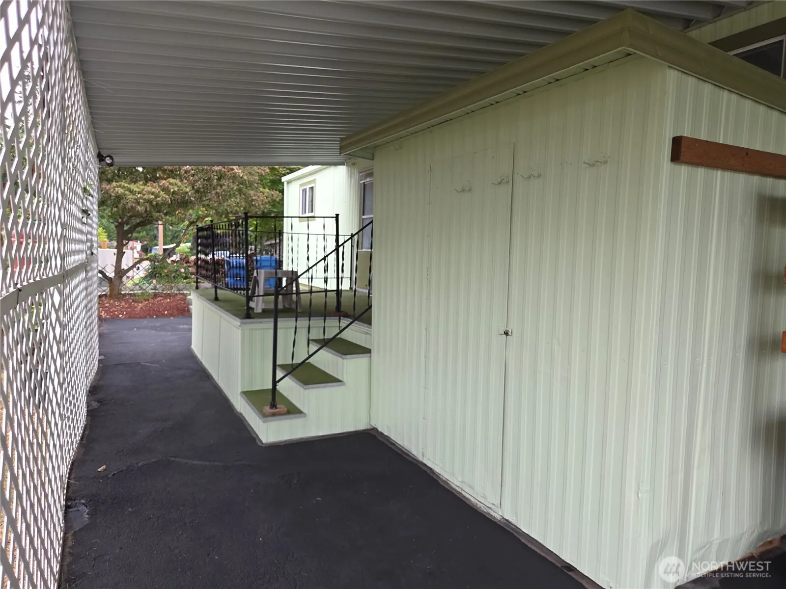 5220 176th Street SW #8, Lynnwood, WA 98037