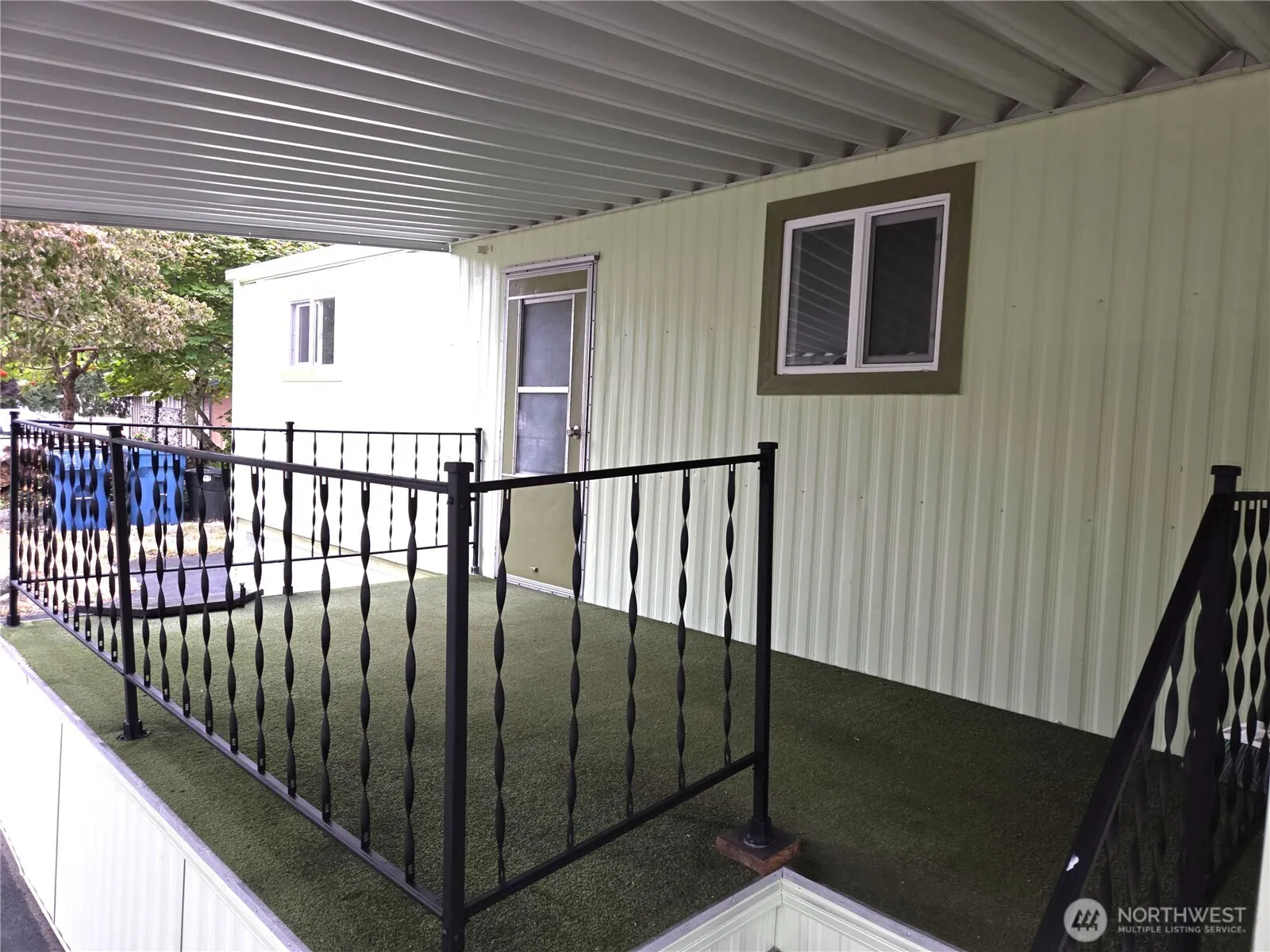 5220 176th Street SW #8, Lynnwood, WA 98037
