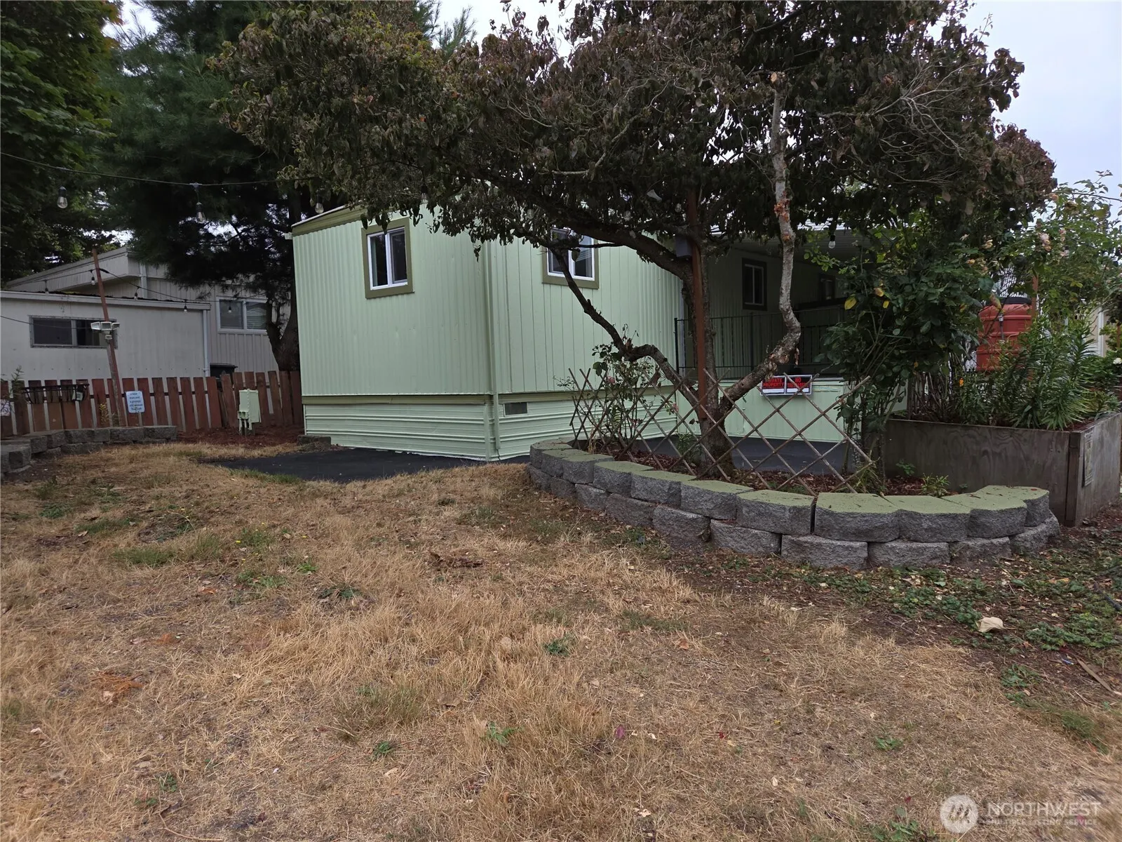 5220 176th Street SW #8, Lynnwood, WA 98037