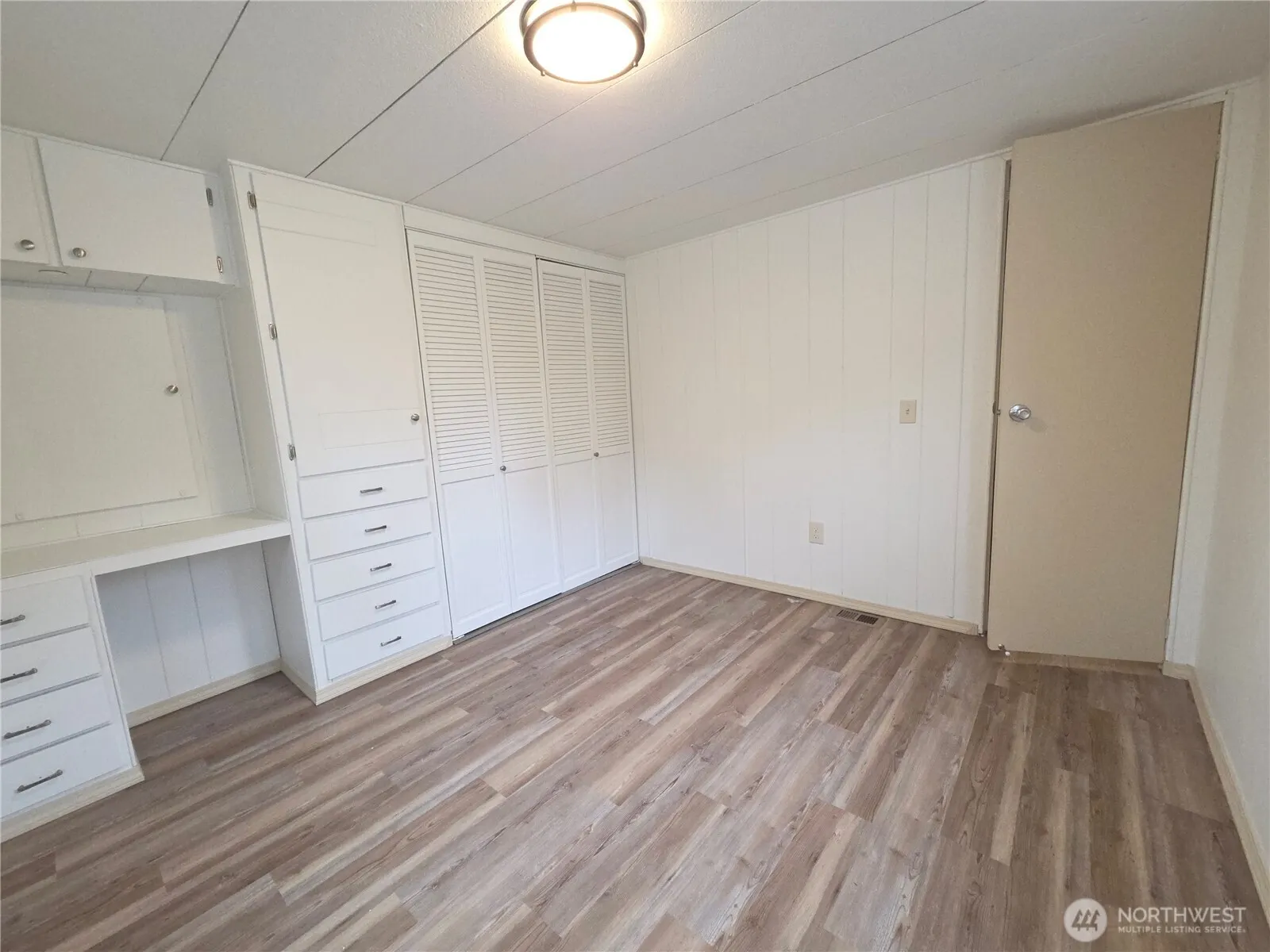 5220 176th Street SW #8, Lynnwood, WA 98037