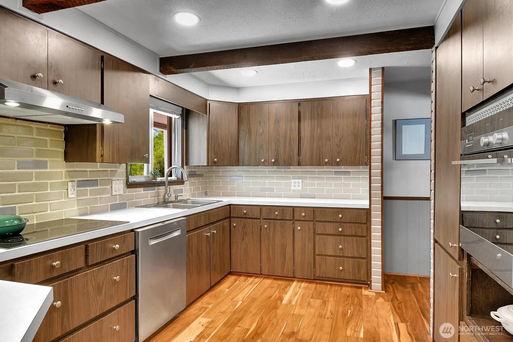 13811 Beverly Park Road , Lynnwood, WA 98087