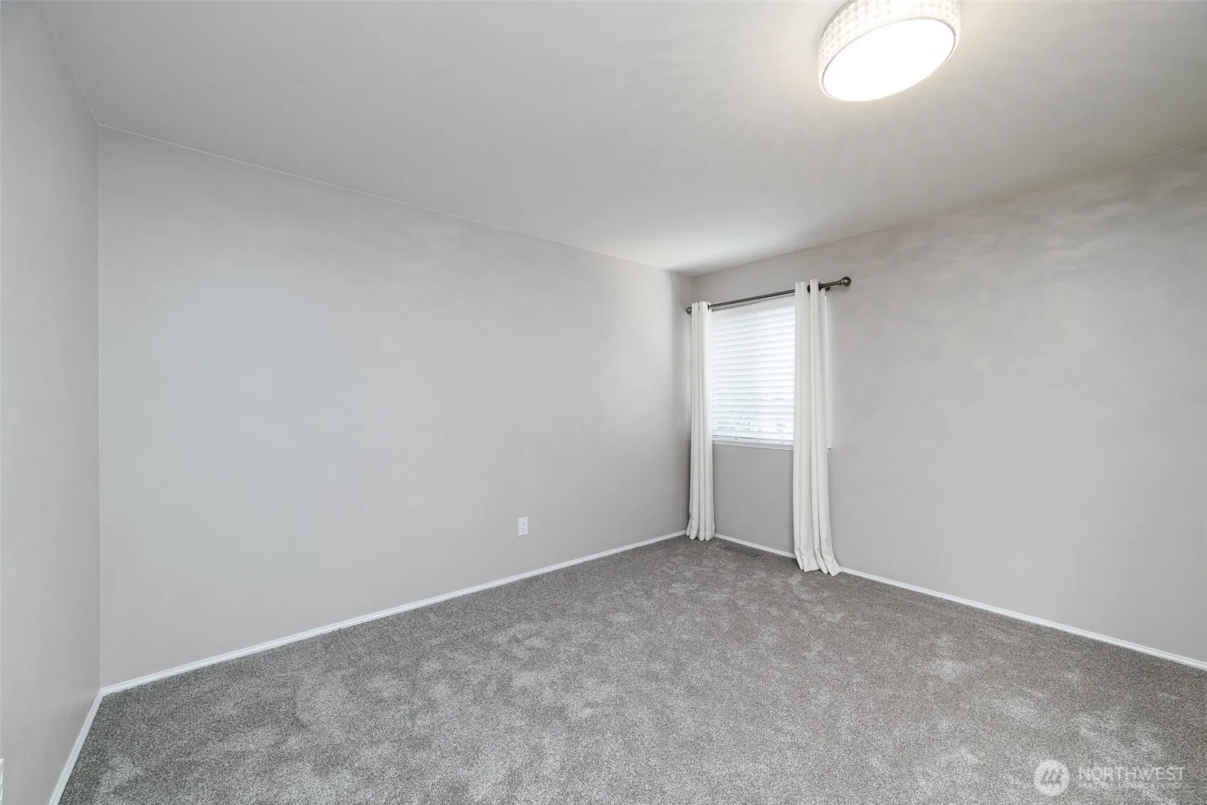 4905 NE 19th Court , Renton, WA 98059