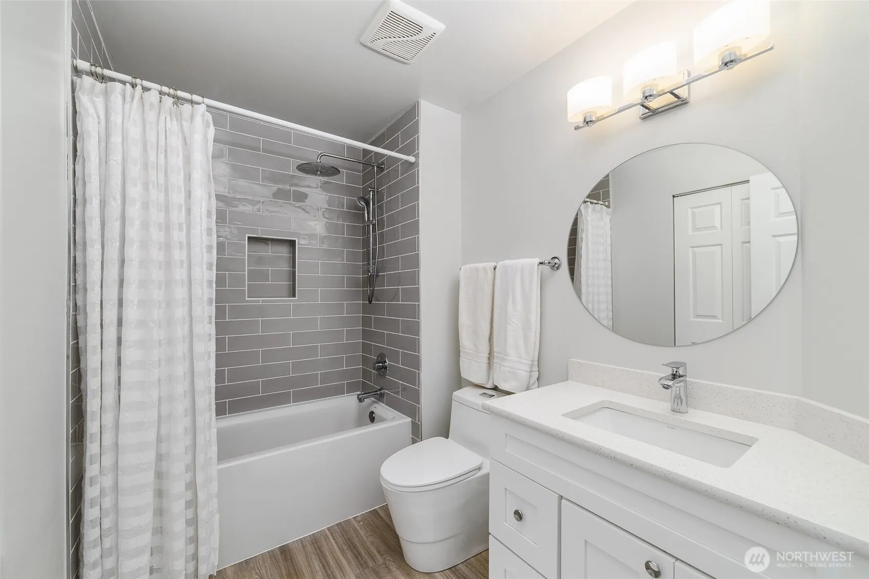 4905 NE 19th Court , Renton, WA 98059