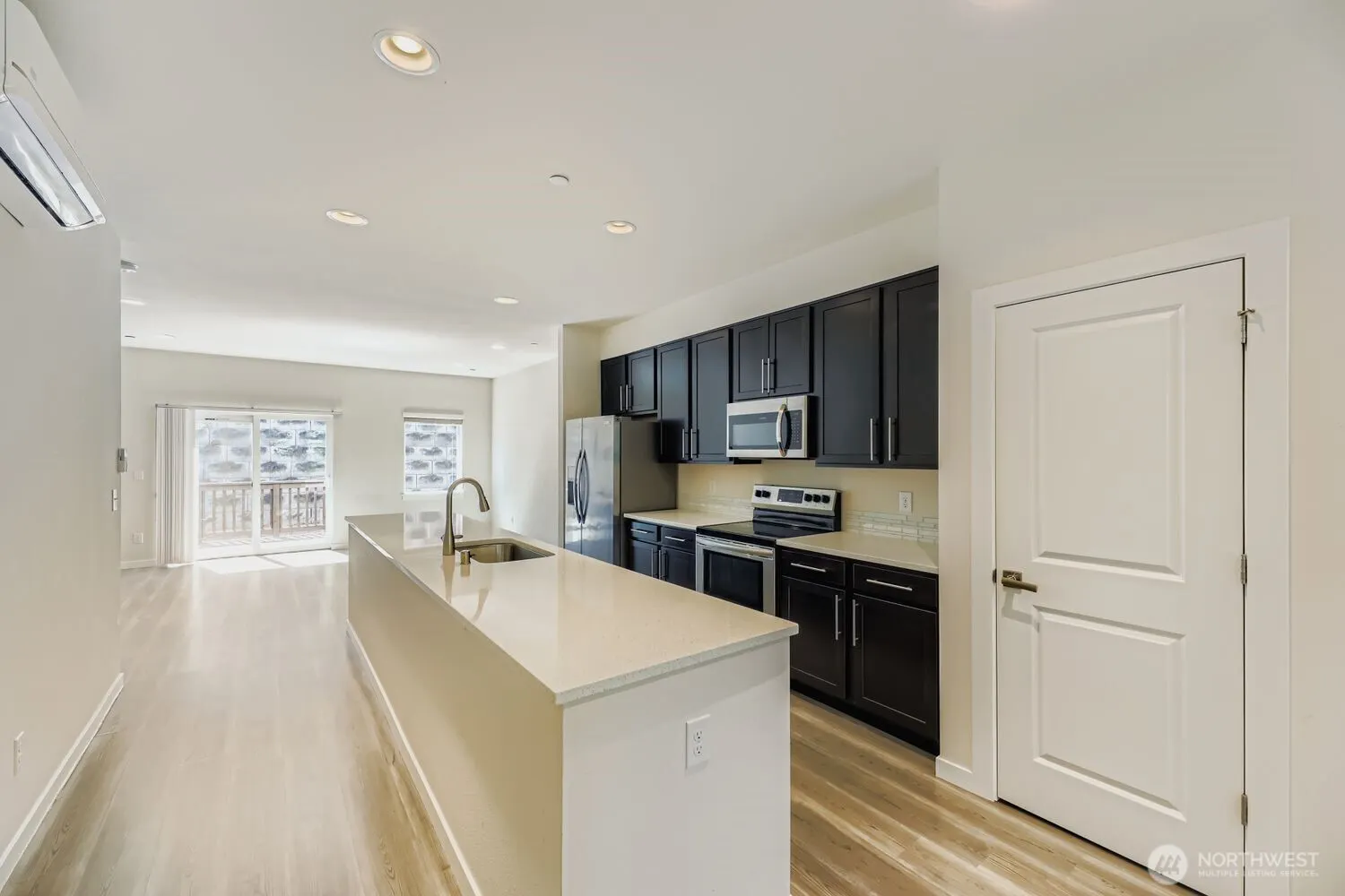 15720 Meadow Road #A6, Lynnwood, WA 98087