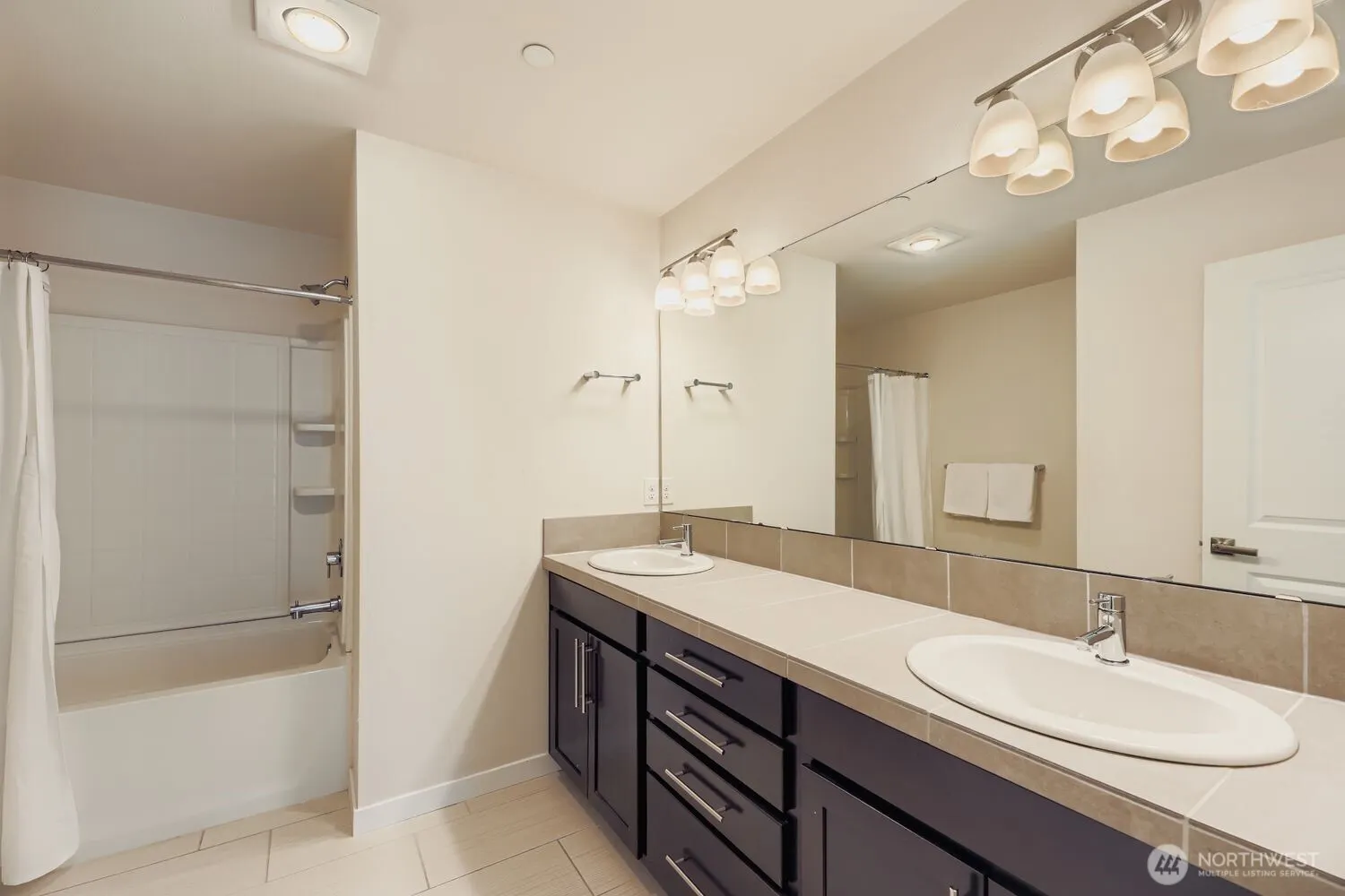 15720 Meadow Road #A6, Lynnwood, WA 98087