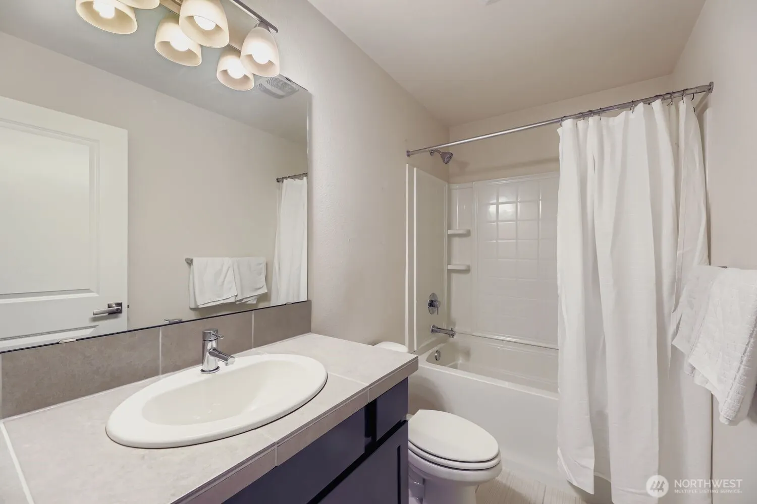 15720 Meadow Road #A6, Lynnwood, WA 98087