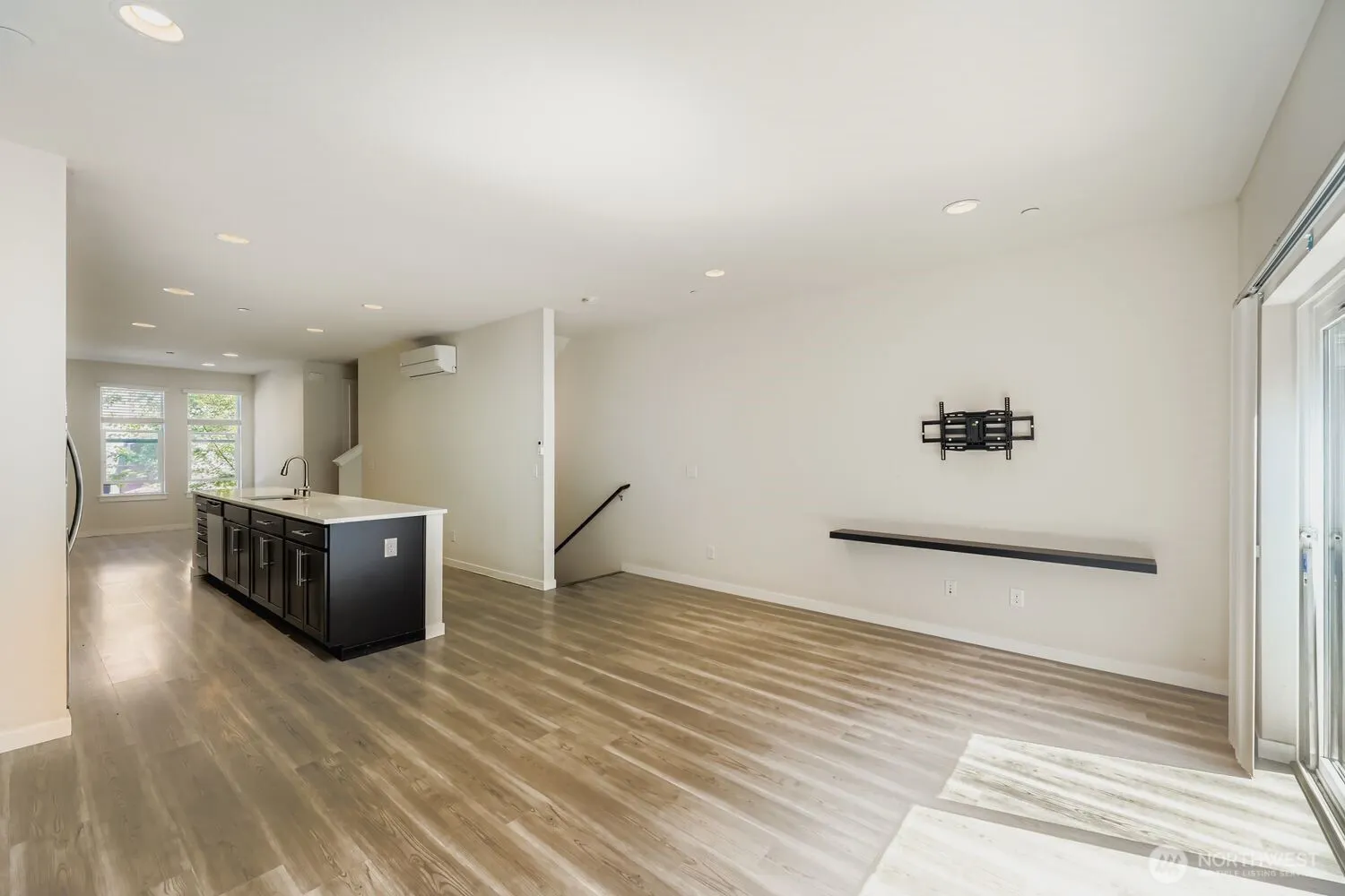 15720 Meadow Road #A6, Lynnwood, WA 98087