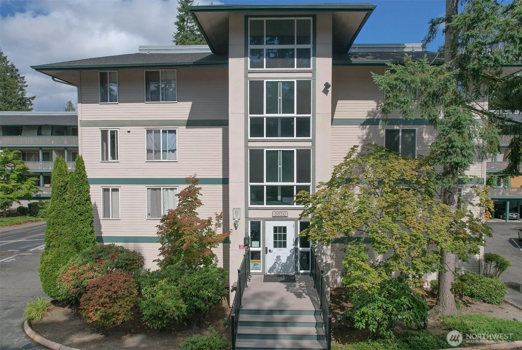 5630 200th Street SW #B119, Lynnwood, WA 98036