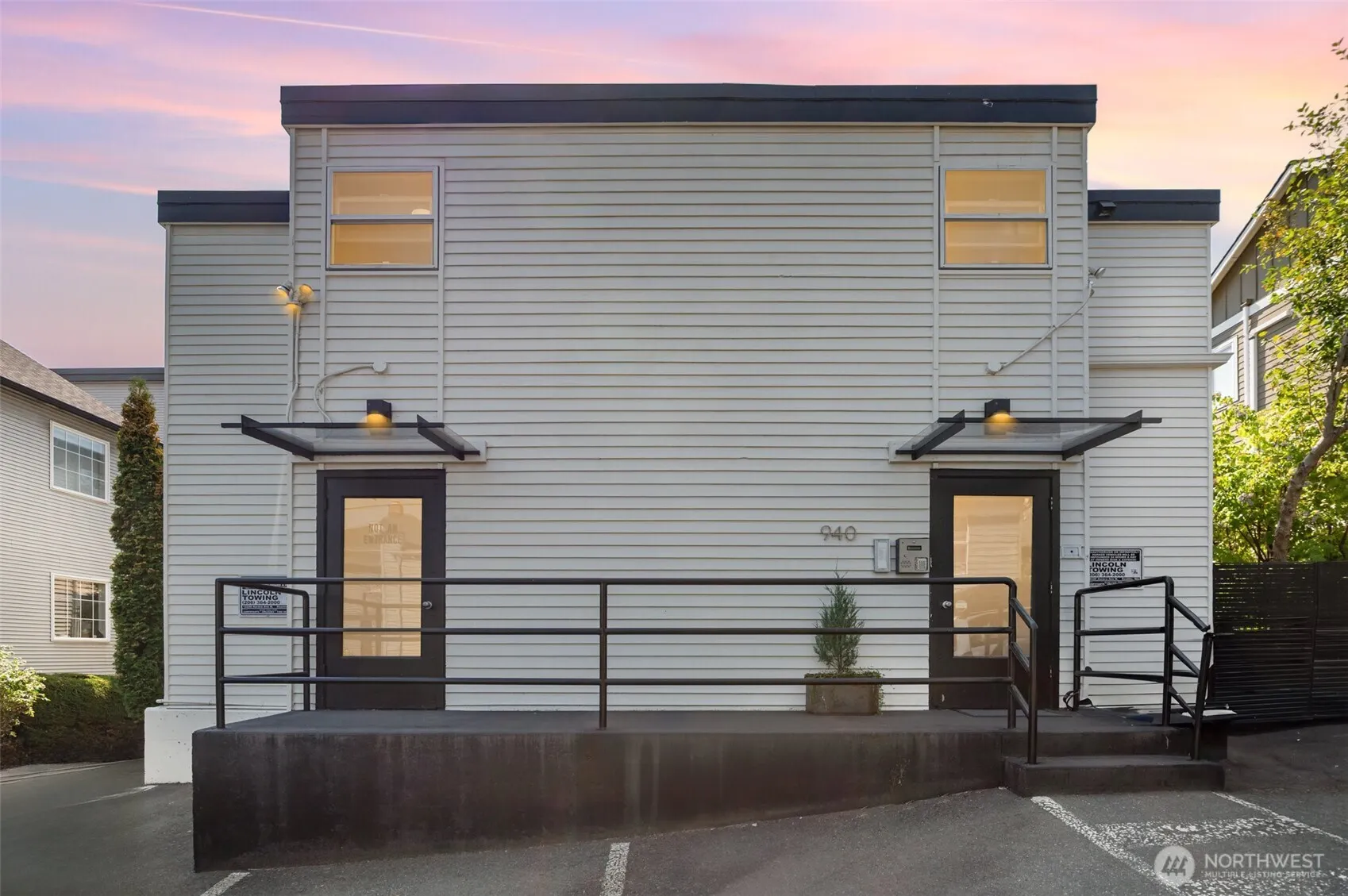 940 N 35th Street #301, Seattle, WA 98103