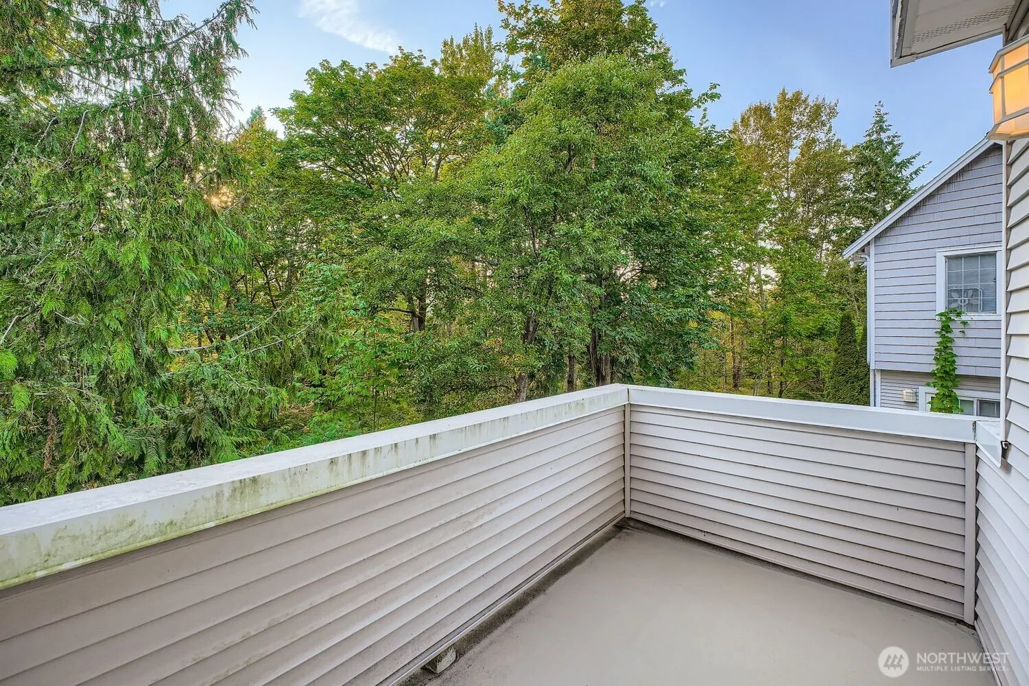 601 12th Avenue NW #C1, Issaquah, WA 98027