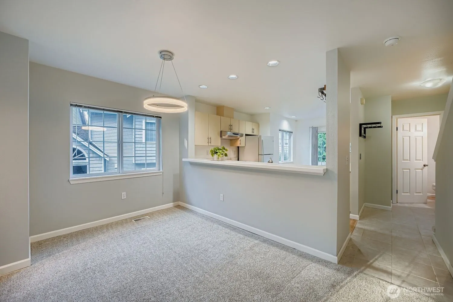 601 12th Avenue NW #C1, Issaquah, WA 98027