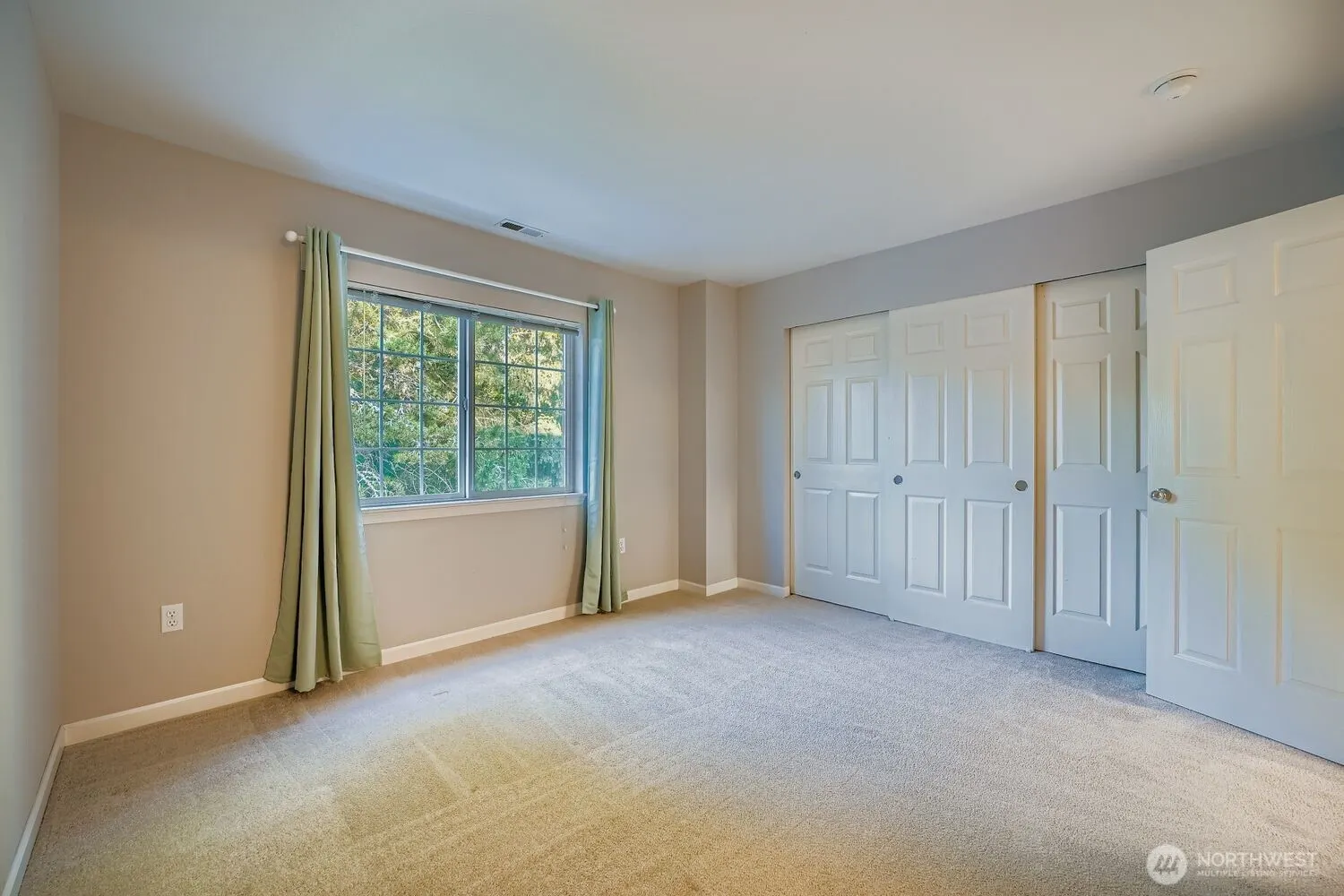 601 12th Avenue NW #C1, Issaquah, WA 98027
