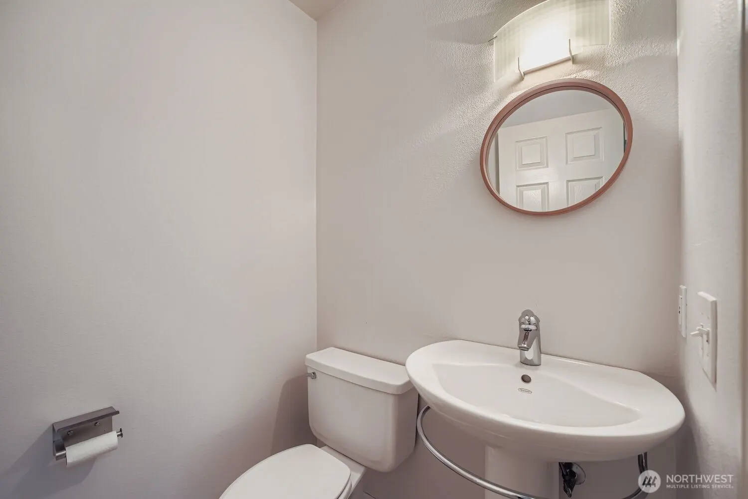 601 12th Avenue NW #C1, Issaquah, WA 98027