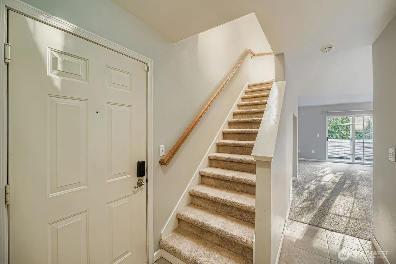 601 12th Avenue NW #C1, Issaquah, WA 98027