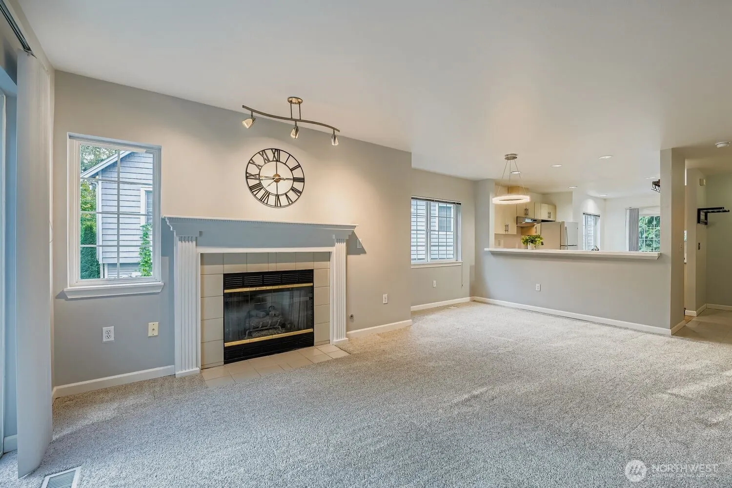 601 12th Avenue NW #C1, Issaquah, WA 98027