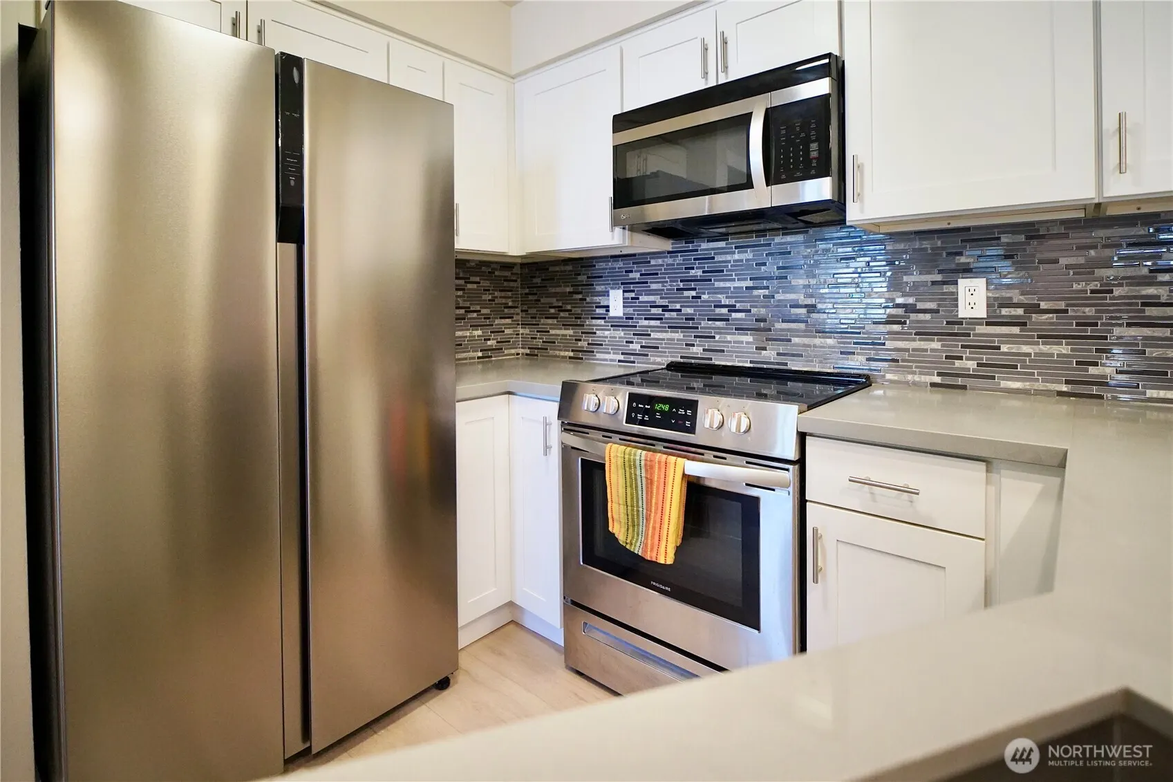 15300 112th Avenue NE #B203, Bothell, WA 98011