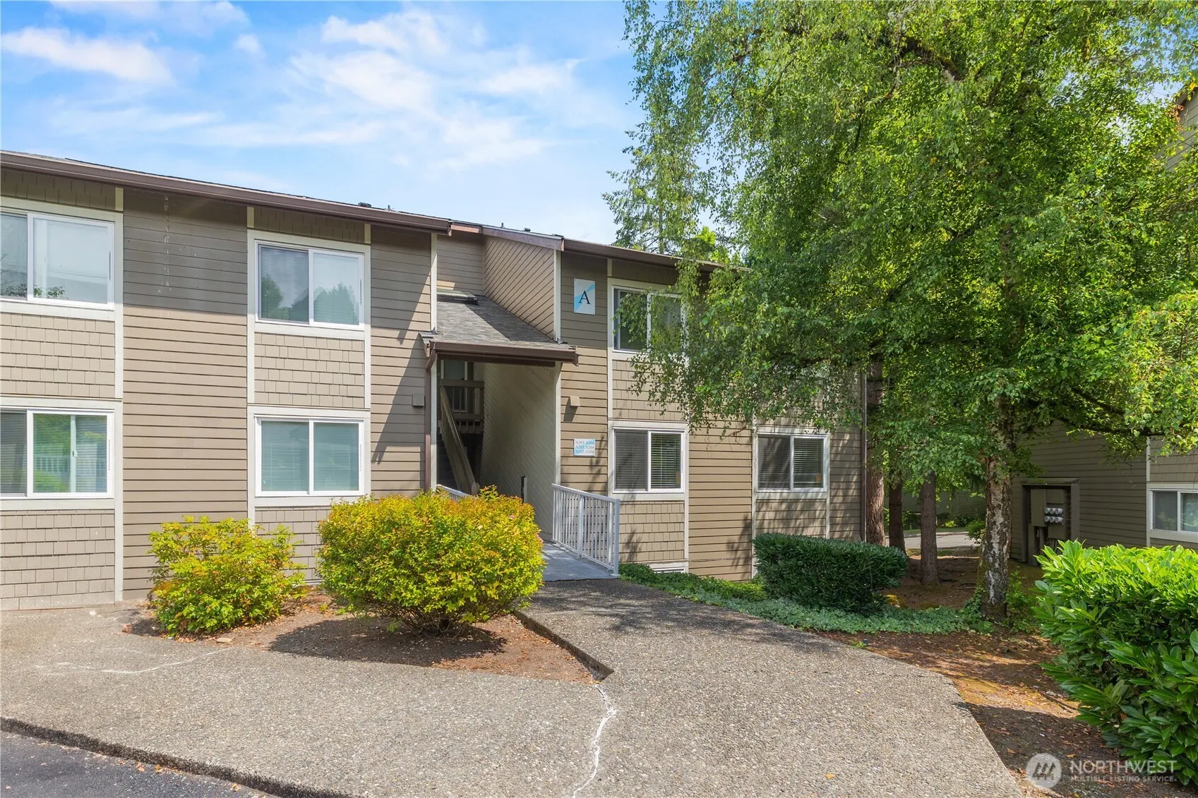 200 Mt Park Boulevard SW #A204, Issaquah, WA 98027