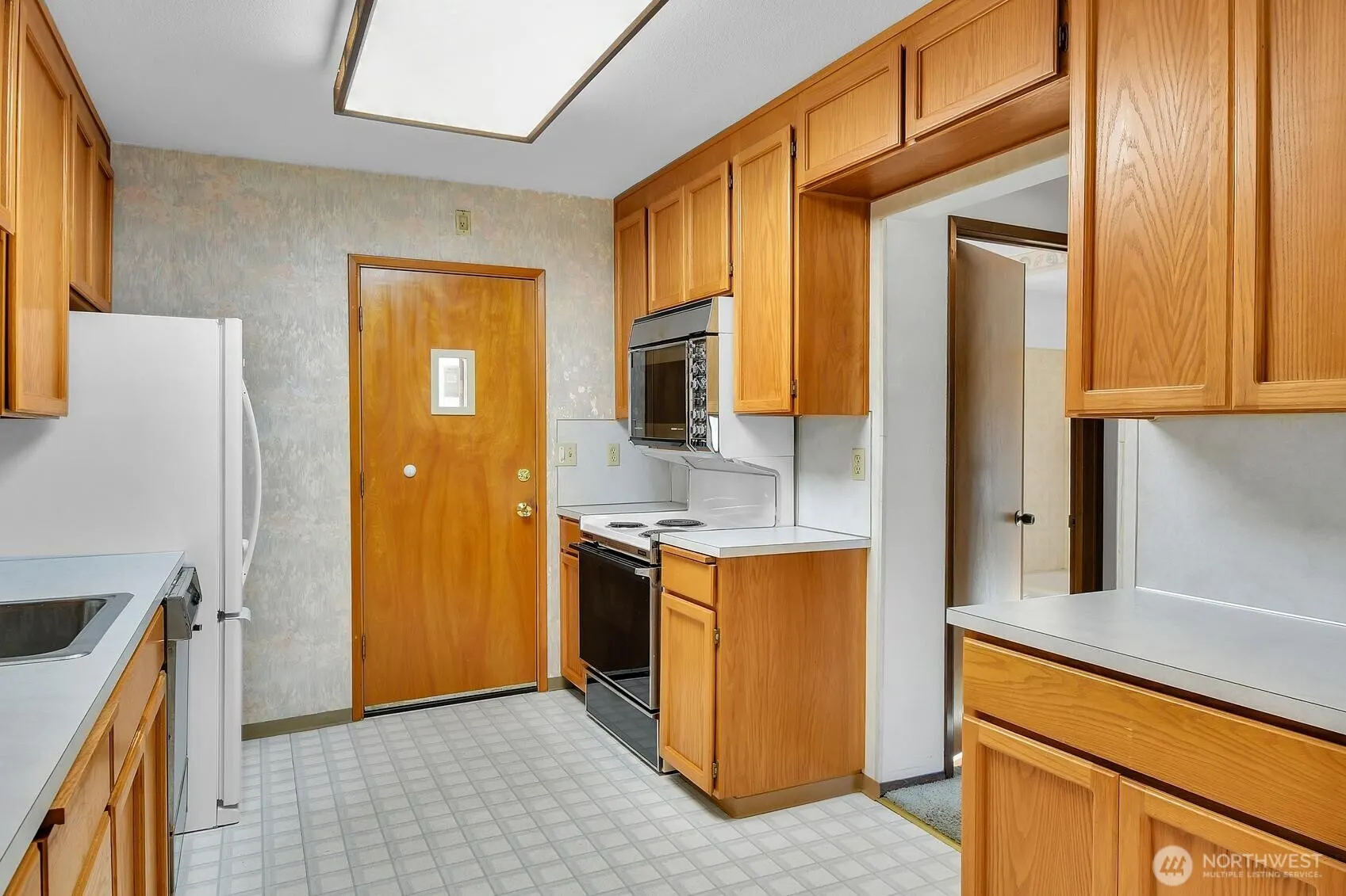 7502 14th Avenue SW, Seattle, WA 98106-2036