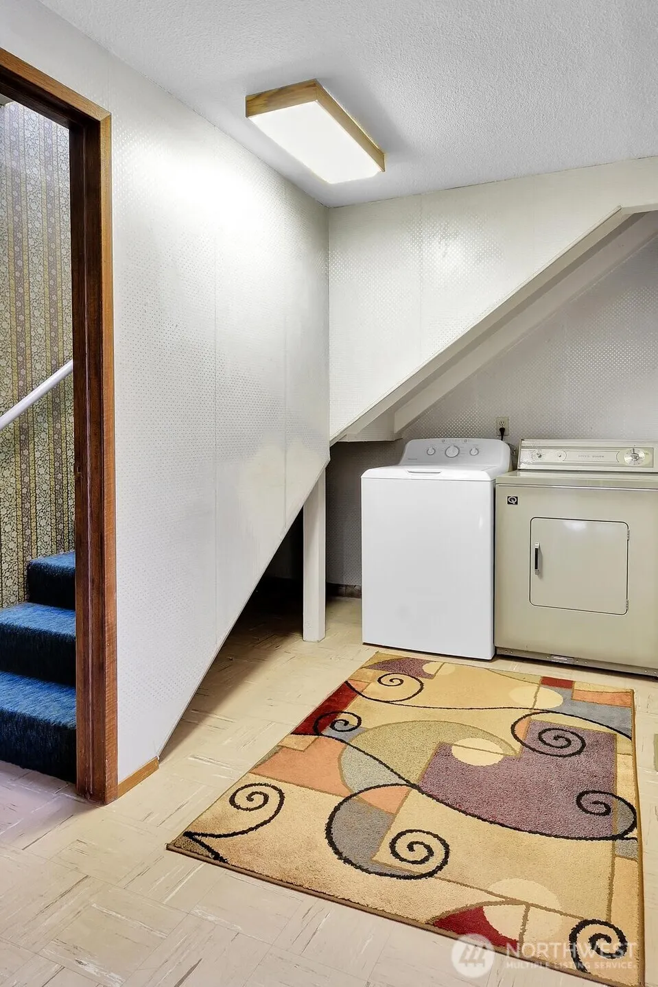 7502 14th Avenue SW, Seattle, WA 98106-2036