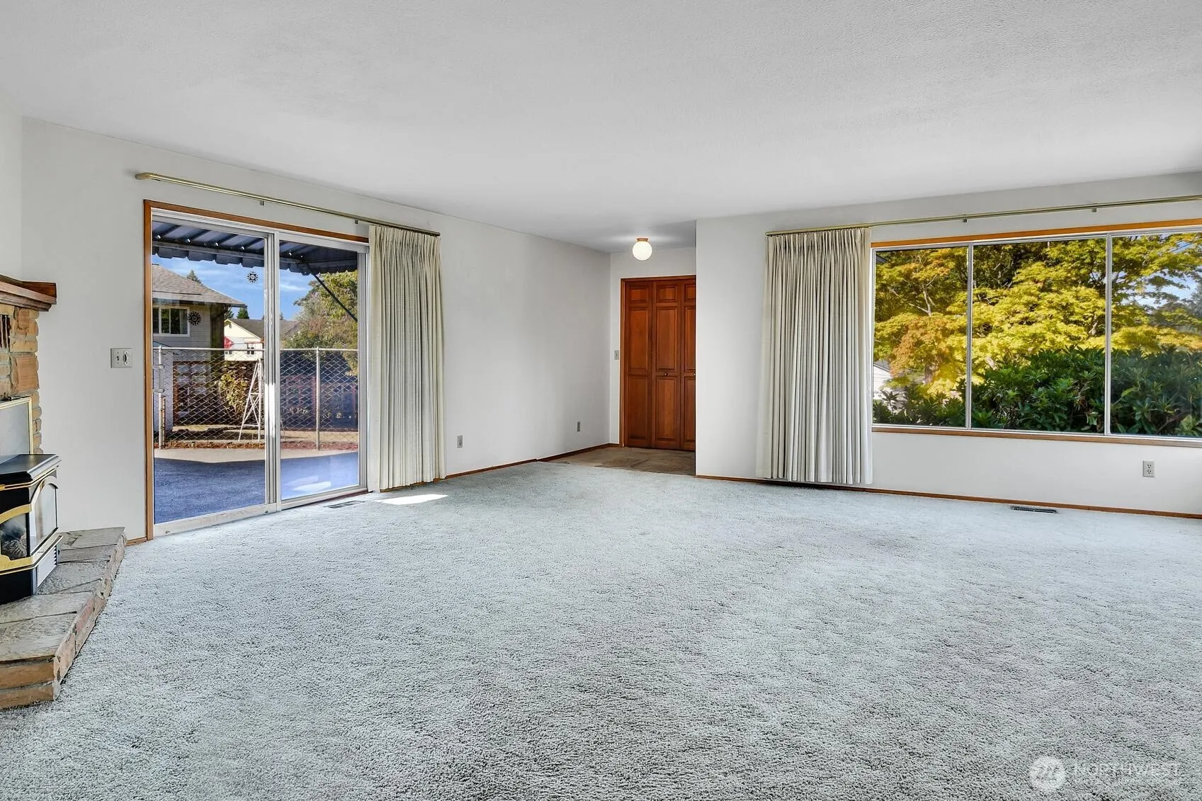7502 14th Avenue SW, Seattle, WA 98106-2036