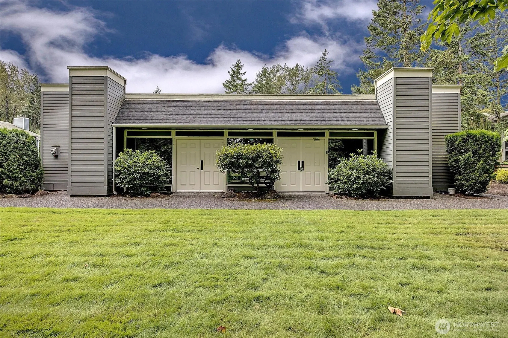 4641 West Lake Sammamish Parkway SE #F105, Issaquah, WA 98027