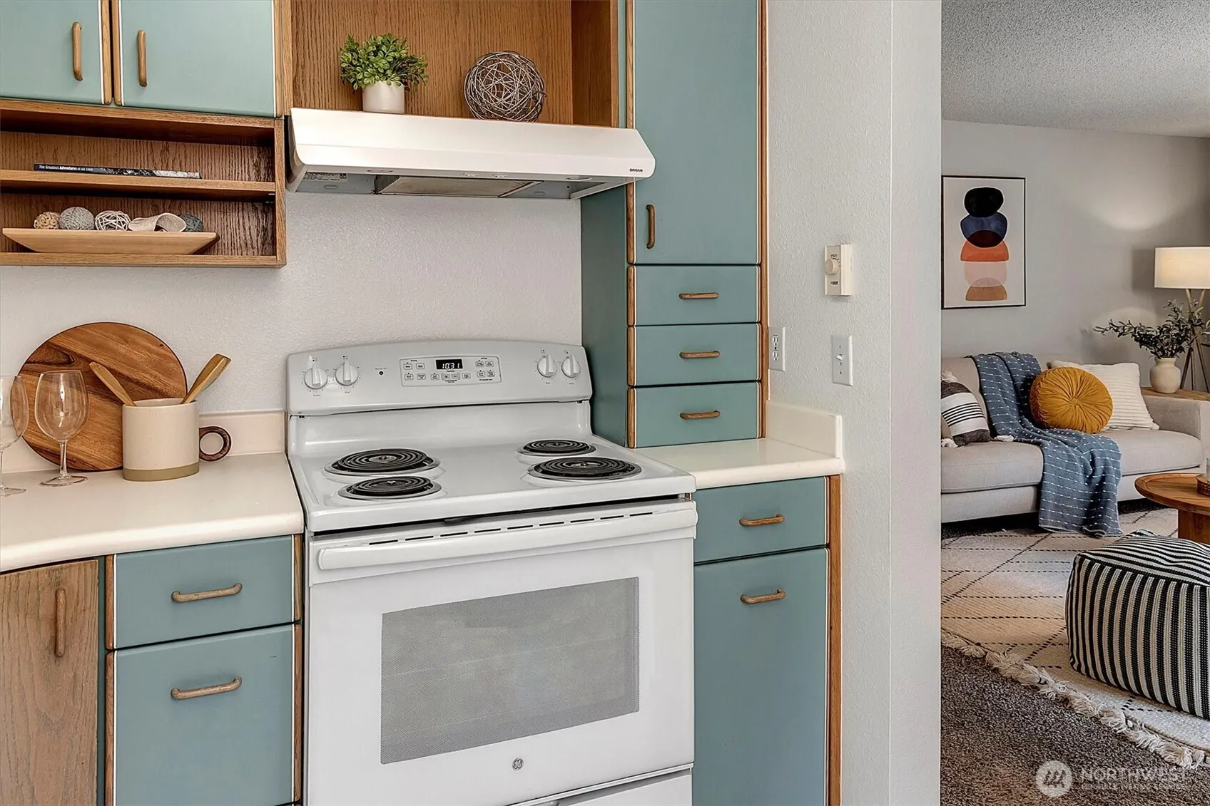 4641 West Lake Sammamish Parkway SE #F105, Issaquah, WA 98027