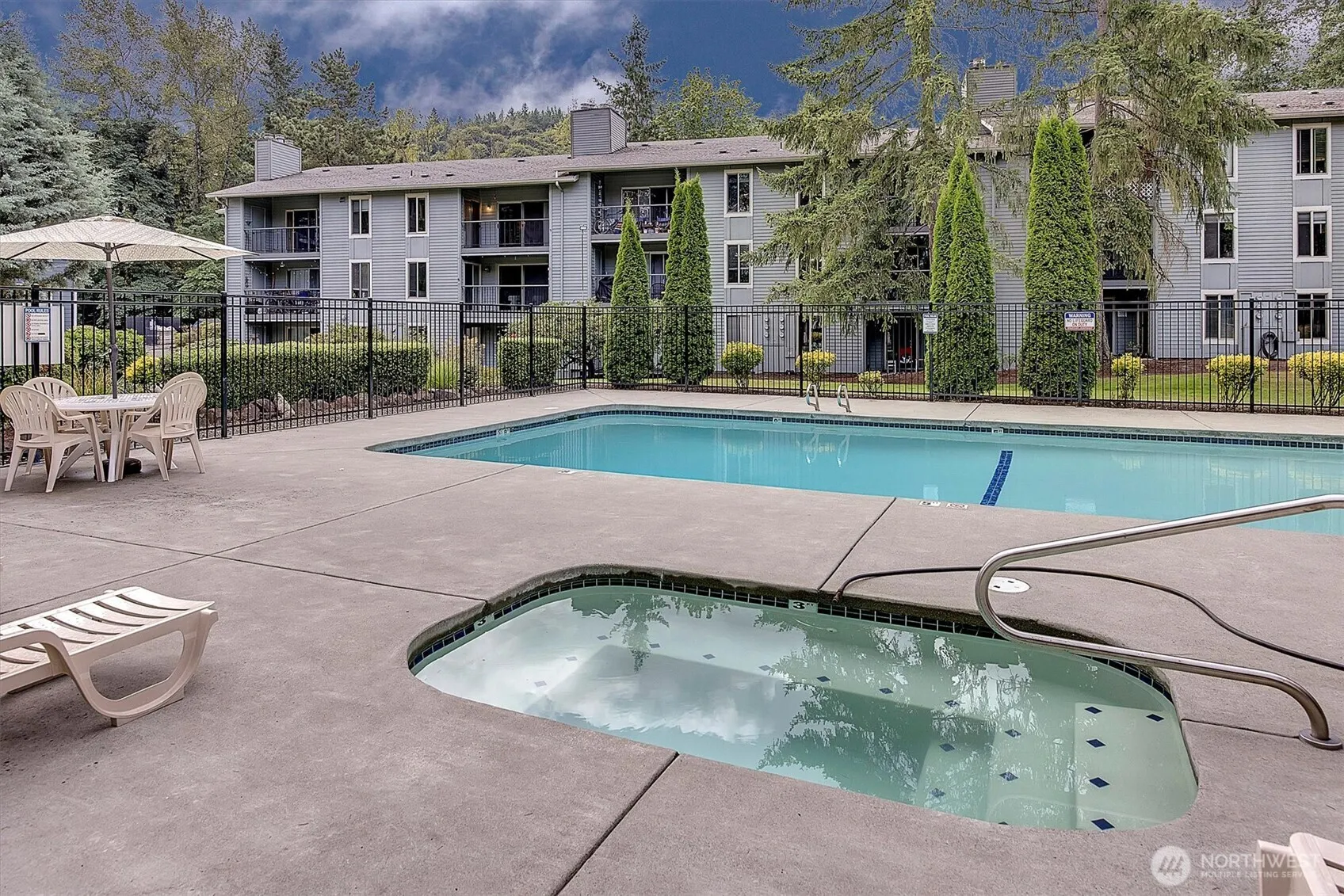 4641 West Lake Sammamish Parkway SE #F105, Issaquah, WA 98027