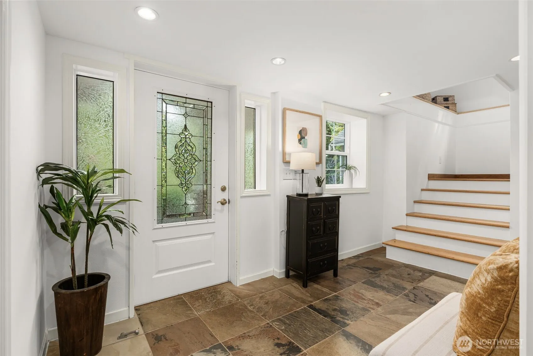 4552 51st Avenue SW, Seattle, WA 98116