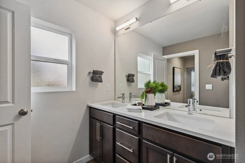 16518 35th Avenue SE, Bothell, WA 98012