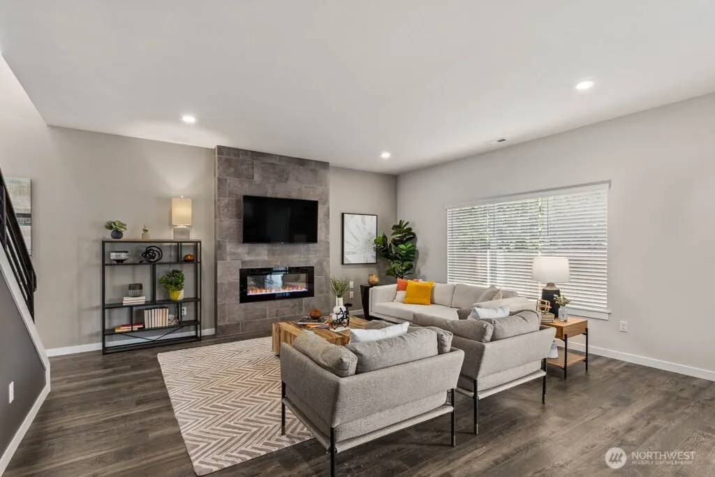 16518 35th Avenue SE, Bothell, WA 98012