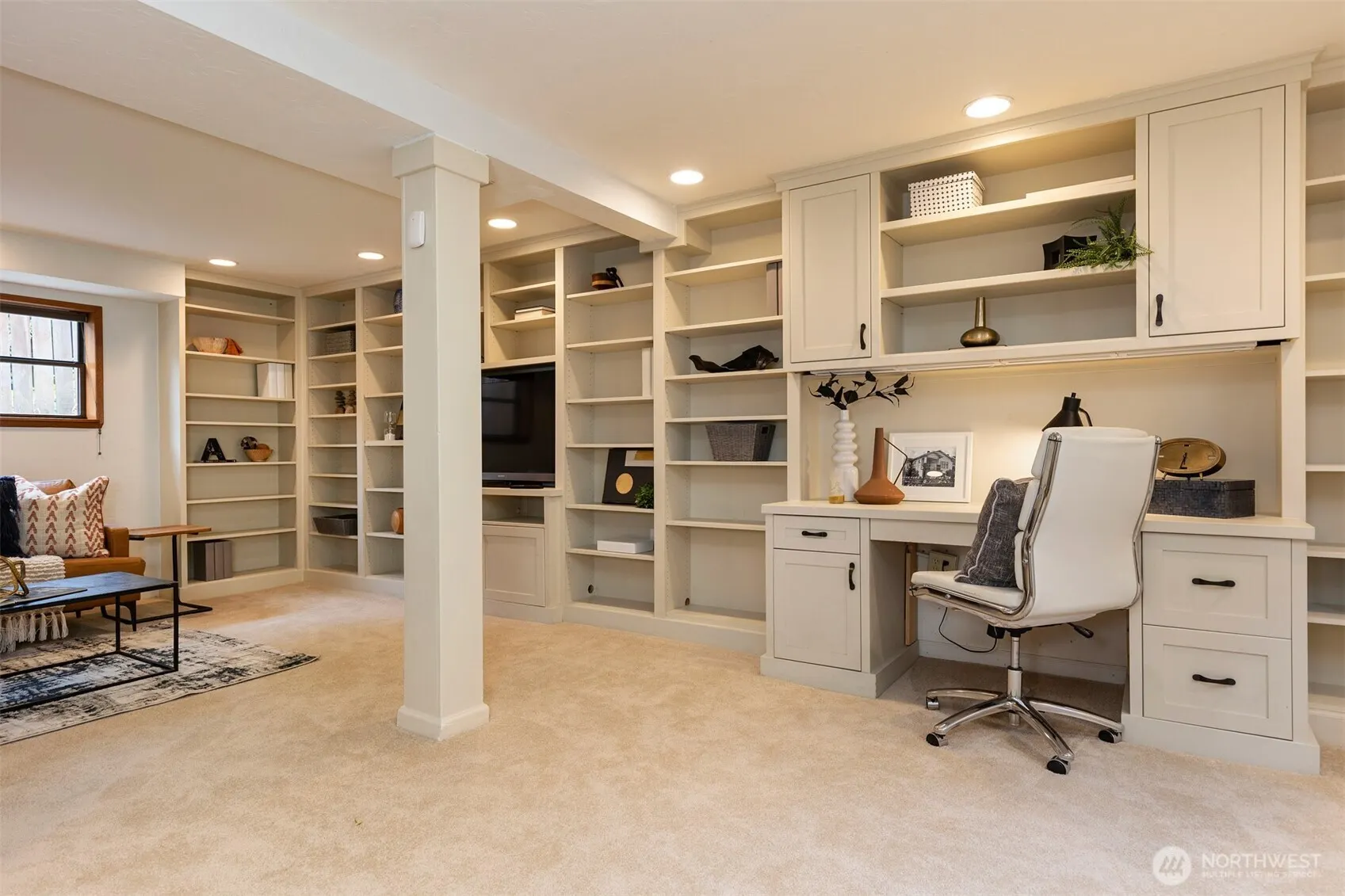 1815 N 55th Street , Seattle, WA 98103