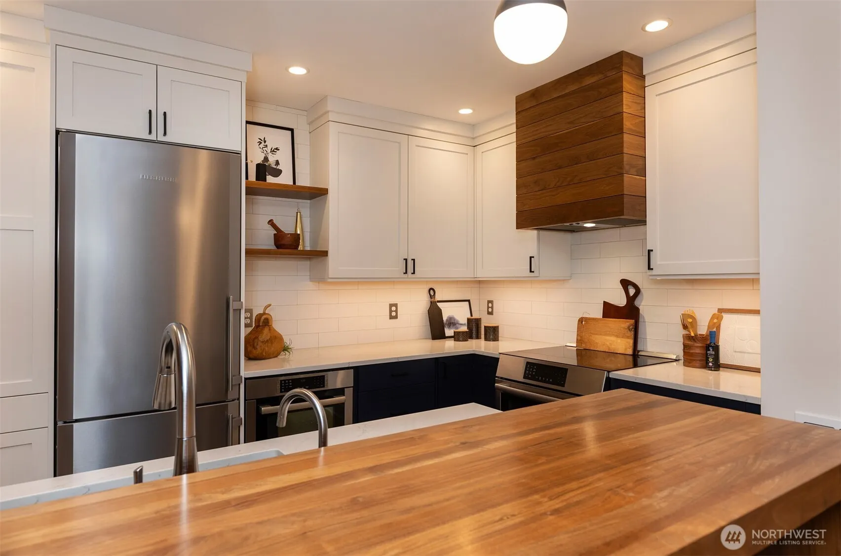 1815 N 55th Street , Seattle, WA 98103