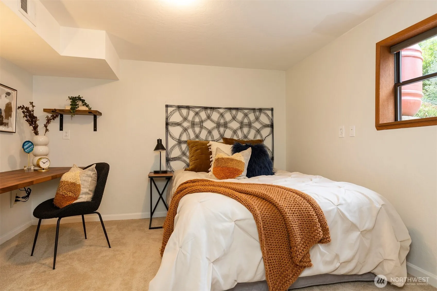 1815 N 55th Street , Seattle, WA 98103