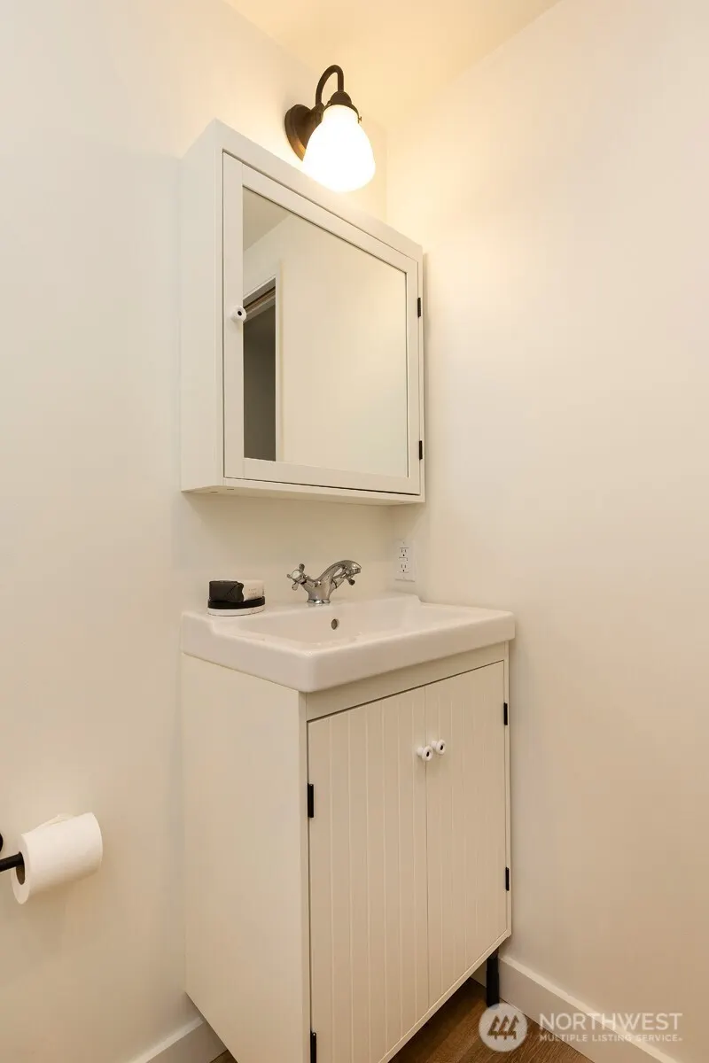 1815 N 55th Street , Seattle, WA 98103