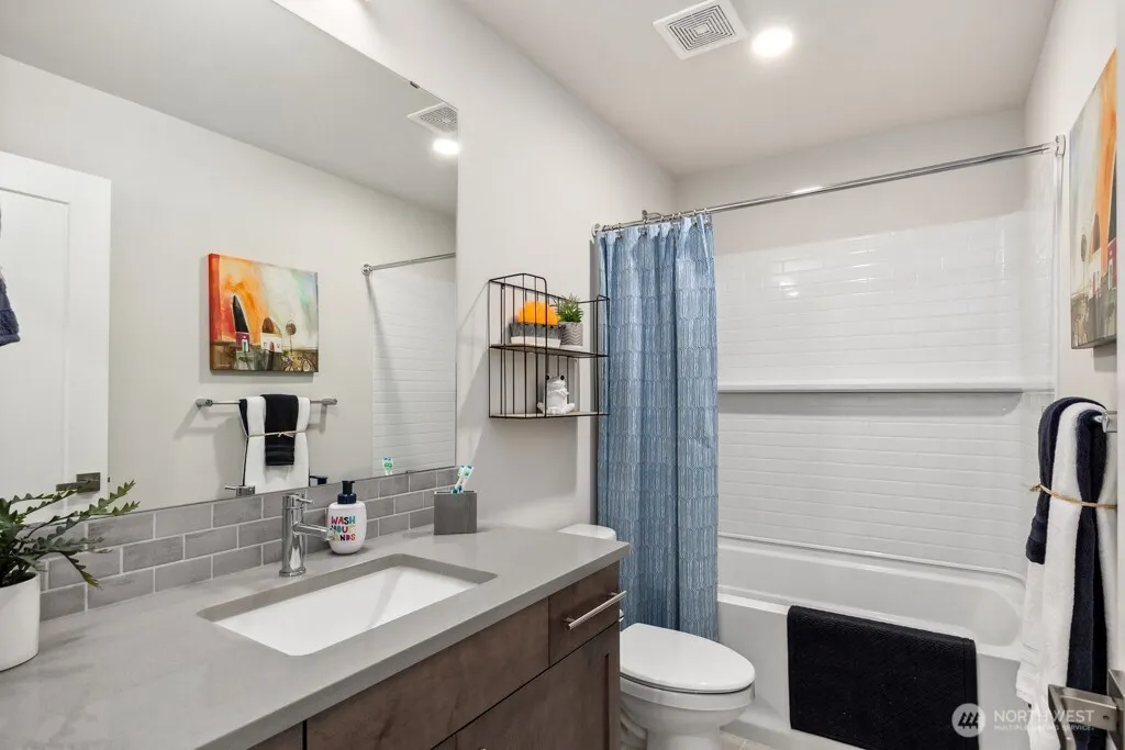 16522 35th Avenue SE, Bothell, WA 98012