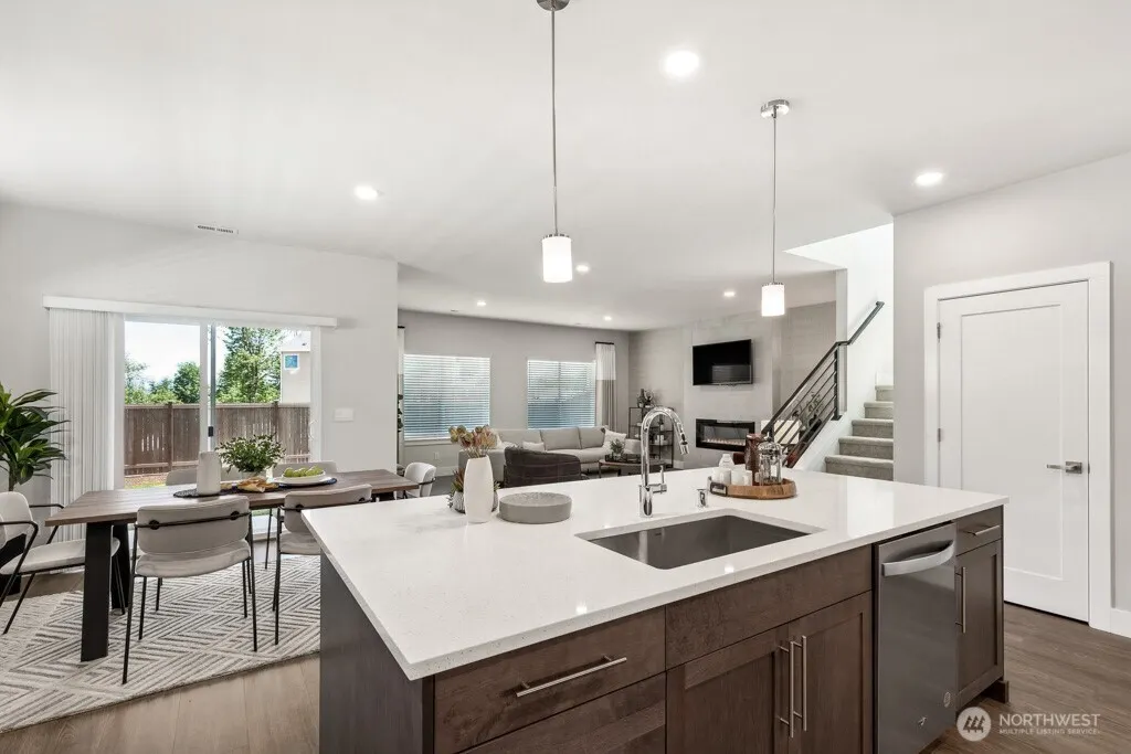 16514 35th Avenue SE, Bothell, WA 98012