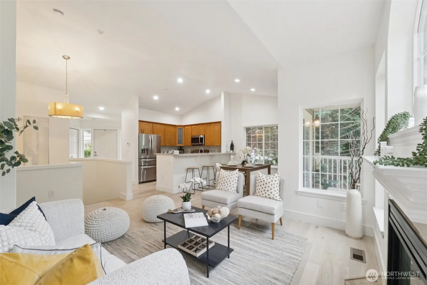 18669 NE 55th Way , Redmond, WA 98052