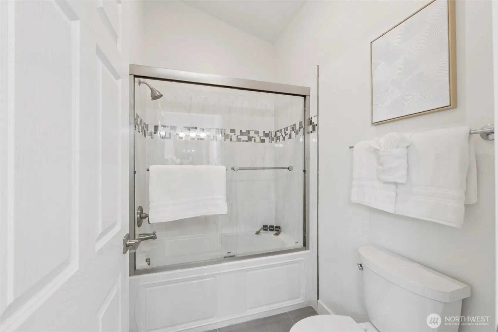 18669 NE 55th Way , Redmond, WA 98052