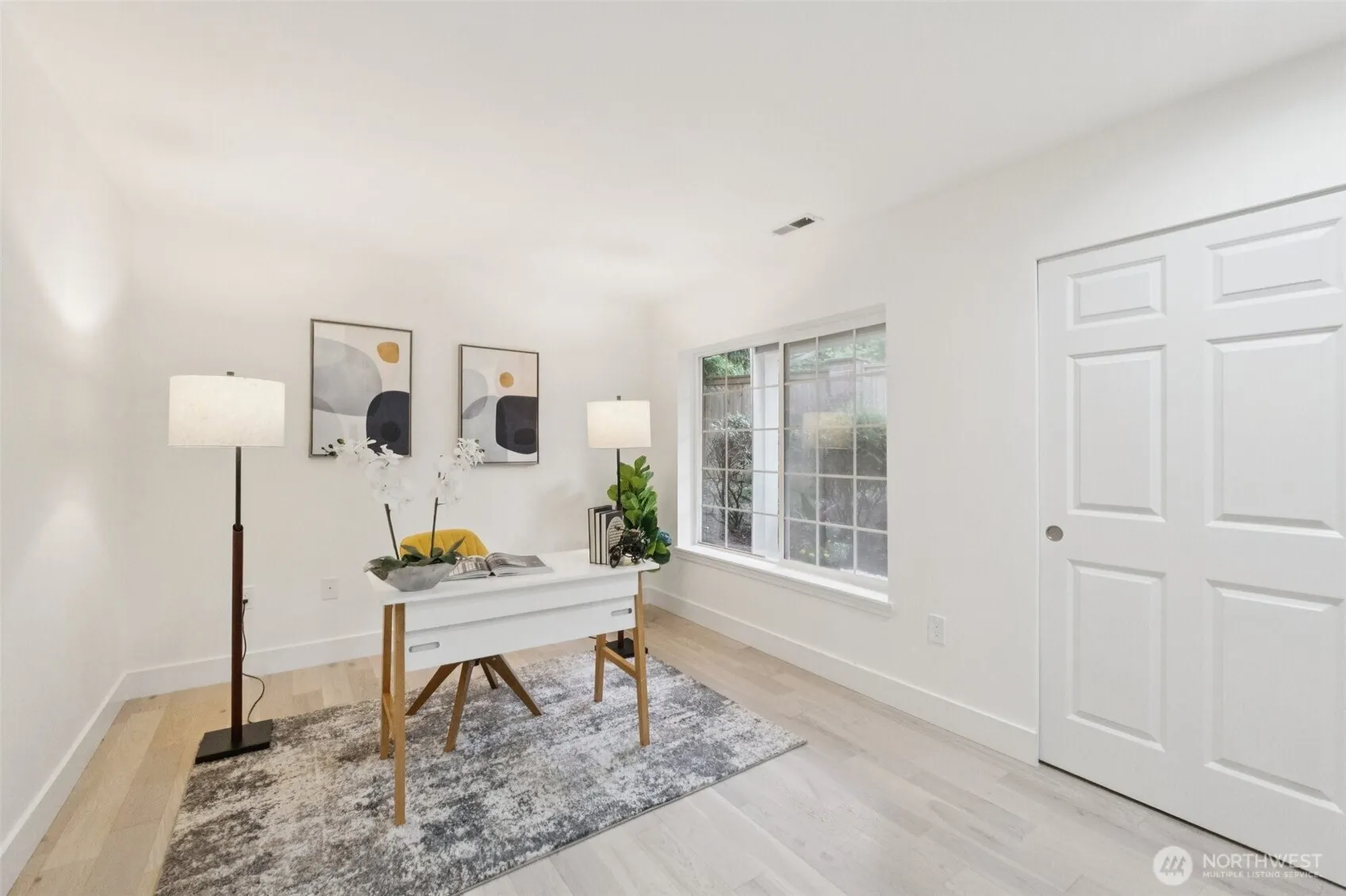 18669 NE 55th Way , Redmond, WA 98052