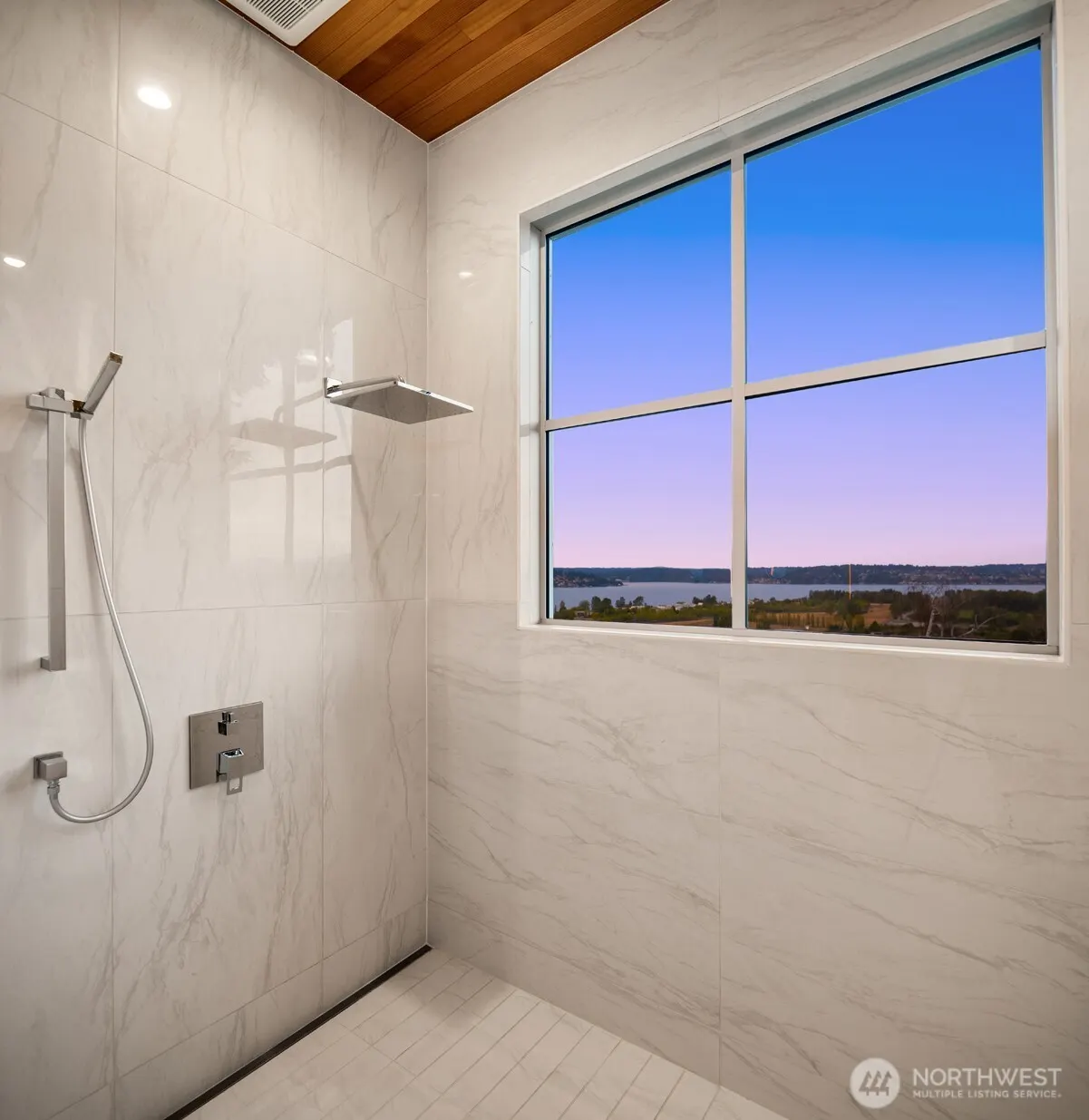 7352 56th Avenue NE, Seattle, WA 98115