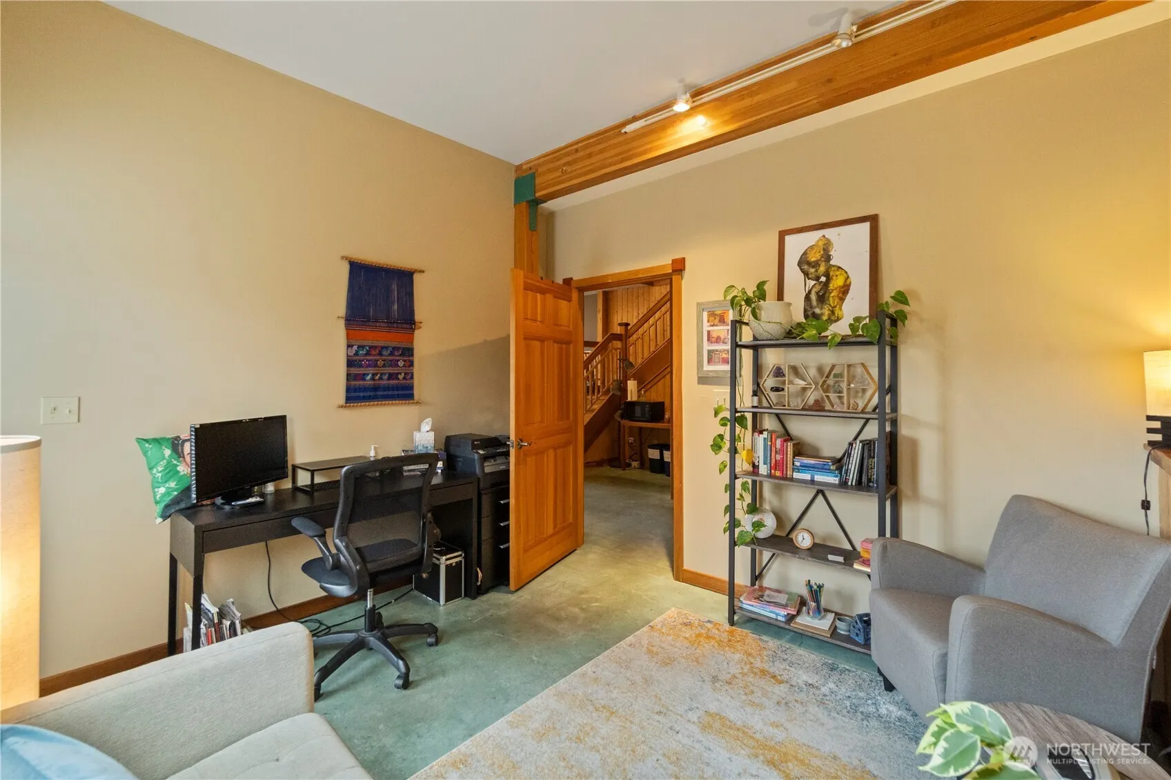 338 NW 85th St , Seattle, WA 98117